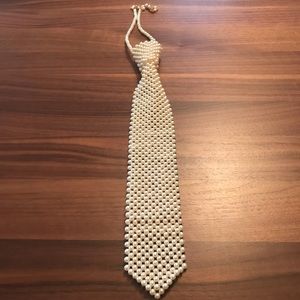 Vintage pearl “tie” necklace